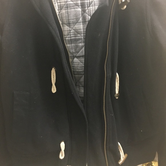 Roots Heavy Winter Sweater with Fleeced Hood - Picture 2 of 6